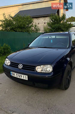Универсал Volkswagen Golf 2002 в 