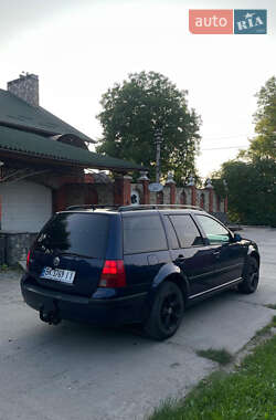 Универсал Volkswagen Golf 2002 в 
