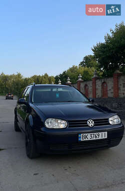 Универсал Volkswagen Golf 2002 в 