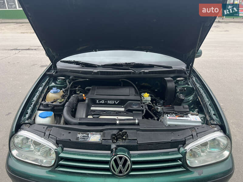 Хэтчбек Volkswagen Golf 1998 в Хмельницком