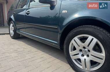 Универсал Volkswagen Golf 2002 в 