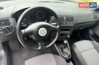 Универсал Volkswagen Golf 2002 в 