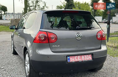 Хэтчбек Volkswagen Golf 2008 в 