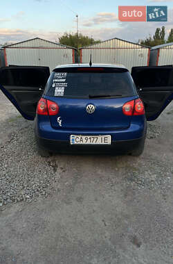 Хэтчбек Volkswagen Golf 2006 в Черкассах