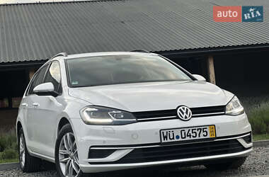 Универсал Volkswagen Golf 2020 в Львове