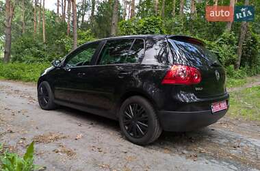 Хетчбек Volkswagen Golf 2006 в 