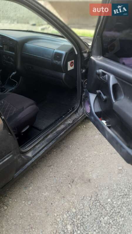 Універсал Volkswagen Golf 1997 в Кропивницькому