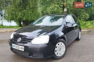 Хетчбек Volkswagen Golf 2005 в Бердичеві