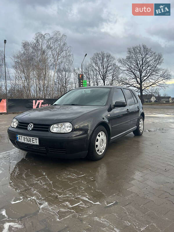 Хетчбек Volkswagen Golf 2000 в Івано-Франківську