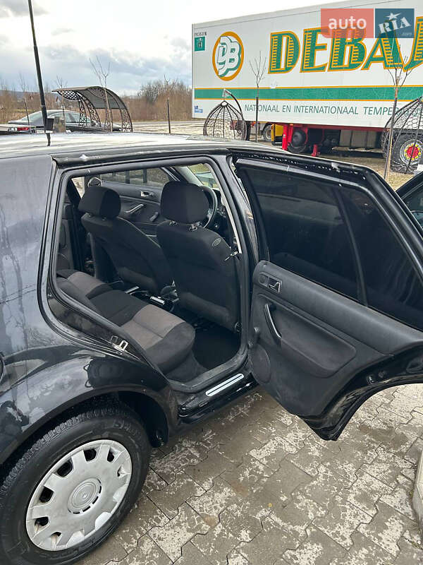 Хетчбек Volkswagen Golf 2000 в Івано-Франківську