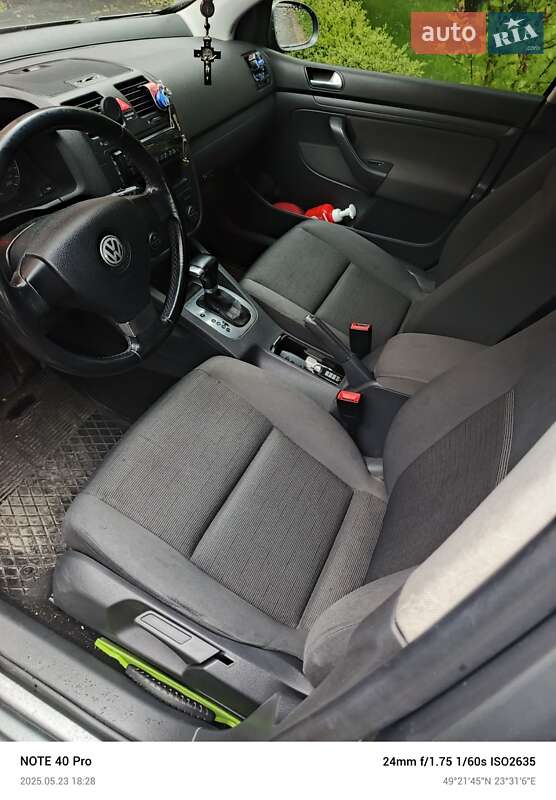 Хэтчбек Volkswagen Golf 2007 в Дрогобыче