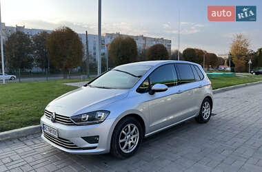 Хетчбек Volkswagen Golf 2015 в Луцьку