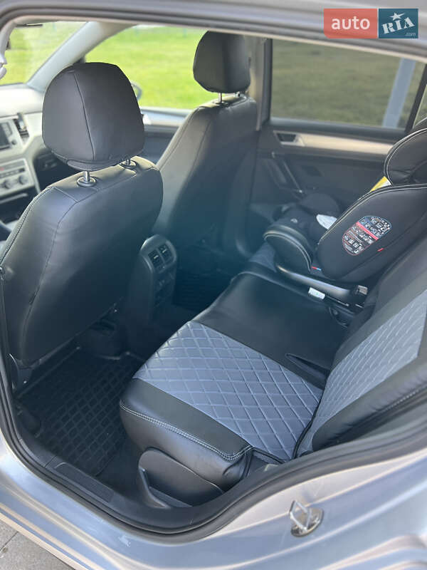 Хетчбек Volkswagen Golf 2015 в Луцьку