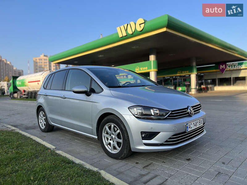 Хетчбек Volkswagen Golf 2015 в Луцьку