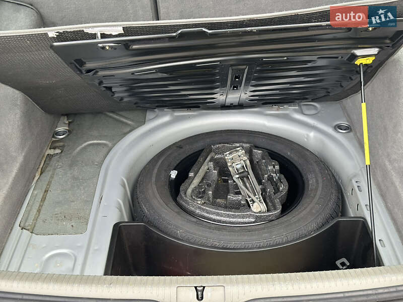 Універсал Volkswagen Golf 2003 в Луцьку