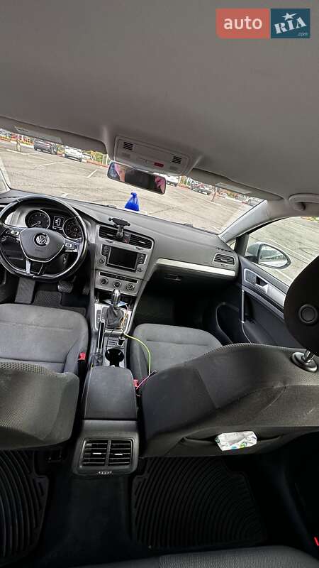 Універсал Volkswagen Golf 2016 в Миколаєві