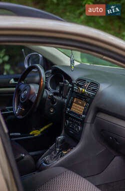 Универсал Volkswagen Golf 2012 в 