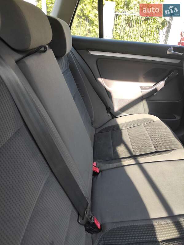 Универсал Volkswagen Golf 2008 в Виннице