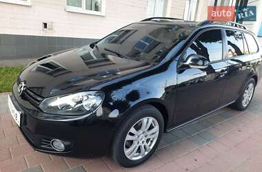 Универсал Volkswagen Golf 2010 в Виннице