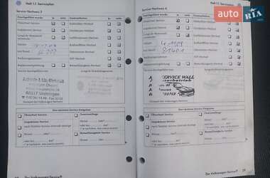 Хетчбек Volkswagen Golf 2002 в 