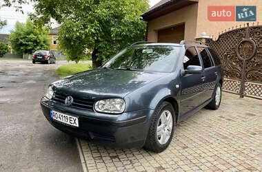 Універсал Volkswagen Golf 2001 в Сваляві