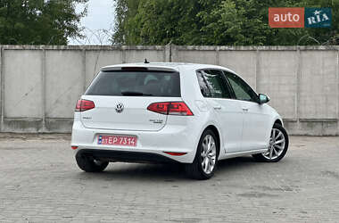 Хэтчбек Volkswagen Golf 2014 в 