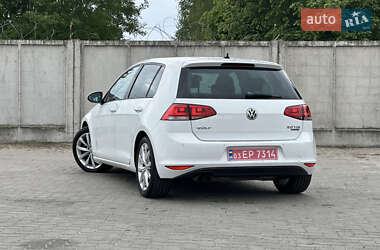 Хэтчбек Volkswagen Golf 2014 в 