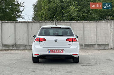 Хэтчбек Volkswagen Golf 2014 в 