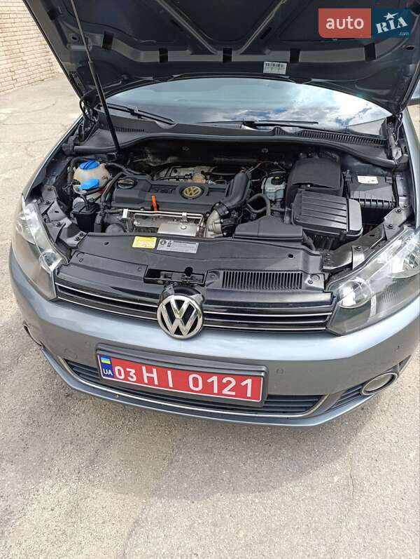 Універсал Volkswagen Golf 2010 в Запоріжжі