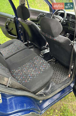 Хэтчбек Volkswagen Golf 1994 в 
