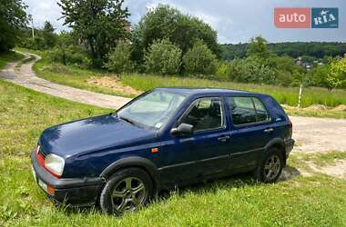 Хэтчбек Volkswagen Golf 1994 в 