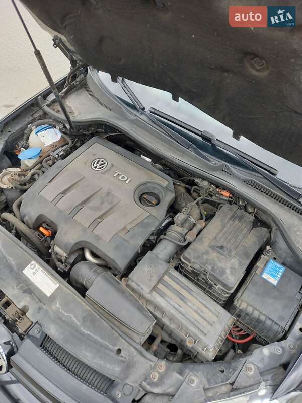 Универсал Volkswagen Golf 2011 в Полтаве фото 39 Универсал Volkswagen Golf 2011 в Полтаве