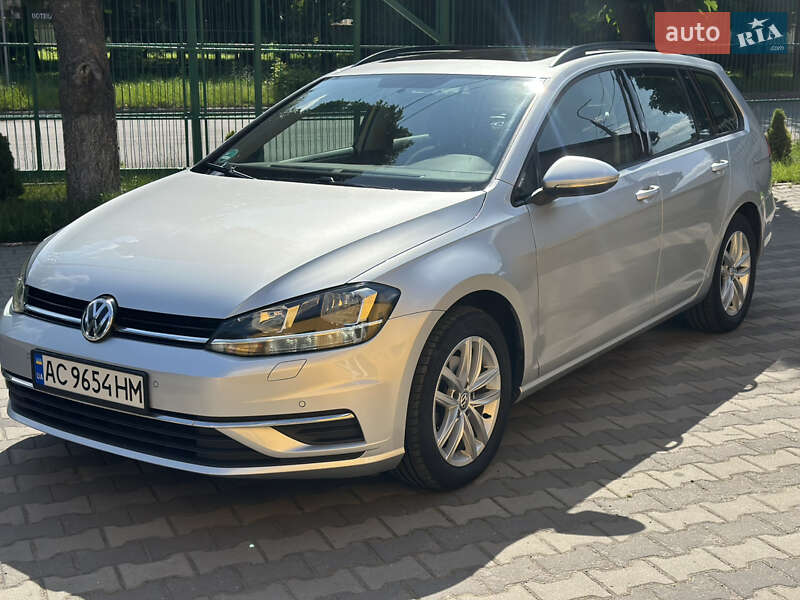 Универсал Volkswagen Golf 2020 в Луцке фото 2 Универсал Volkswagen Golf 2020 в Луцке