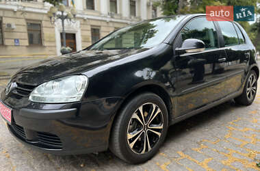 Хетчбек Volkswagen Golf 2005 в Полтаві