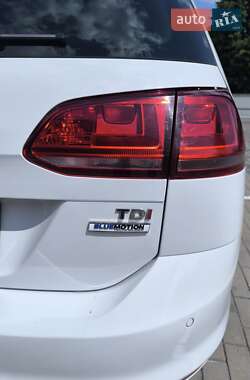 Универсал Volkswagen Golf 2015 в 