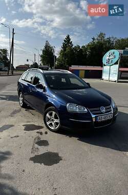 Універсал Volkswagen Golf 2009 в Вінниці