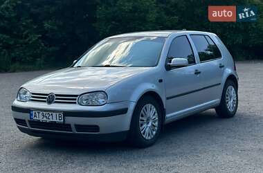 Хэтчбек Volkswagen Golf 2000 в Ивано-Франковске