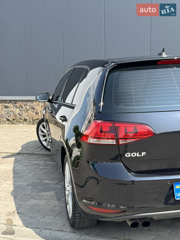 Хетчбек Volkswagen Golf 2013 в Стрию