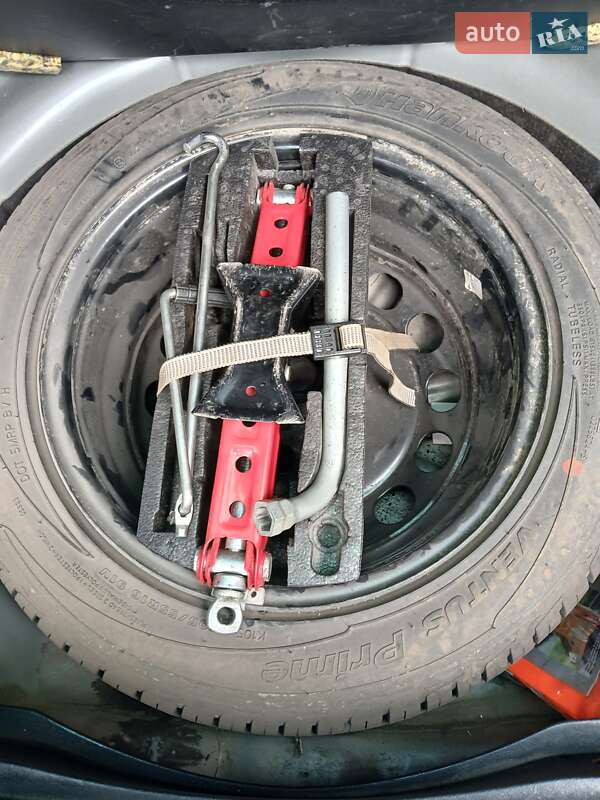 Універсал Volkswagen Golf 2009 в Вінниці