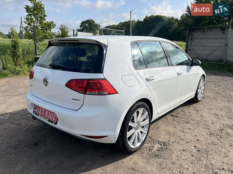 Хетчбек Volkswagen Golf 2014 в Луцьку
