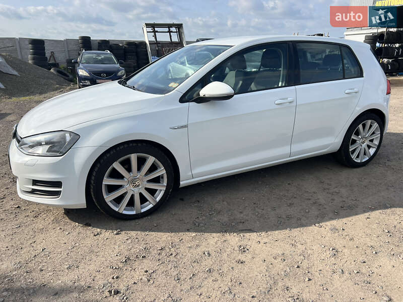 Хетчбек Volkswagen Golf 2014 в Луцьку