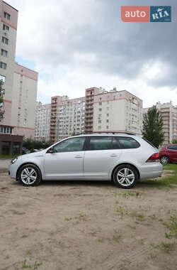 Универсал Volkswagen Golf 2013 в 