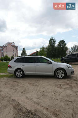 Универсал Volkswagen Golf 2013 в 