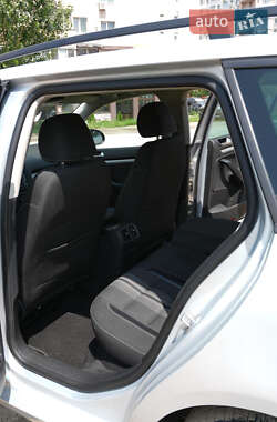 Универсал Volkswagen Golf 2013 в 