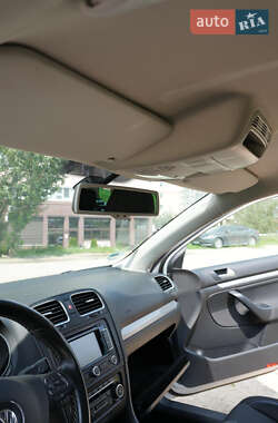 Универсал Volkswagen Golf 2013 в 