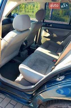 Универсал Volkswagen Golf 2005 в 