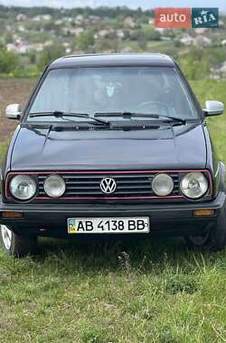 Хэтчбек Volkswagen Golf 1990 в Томашполе