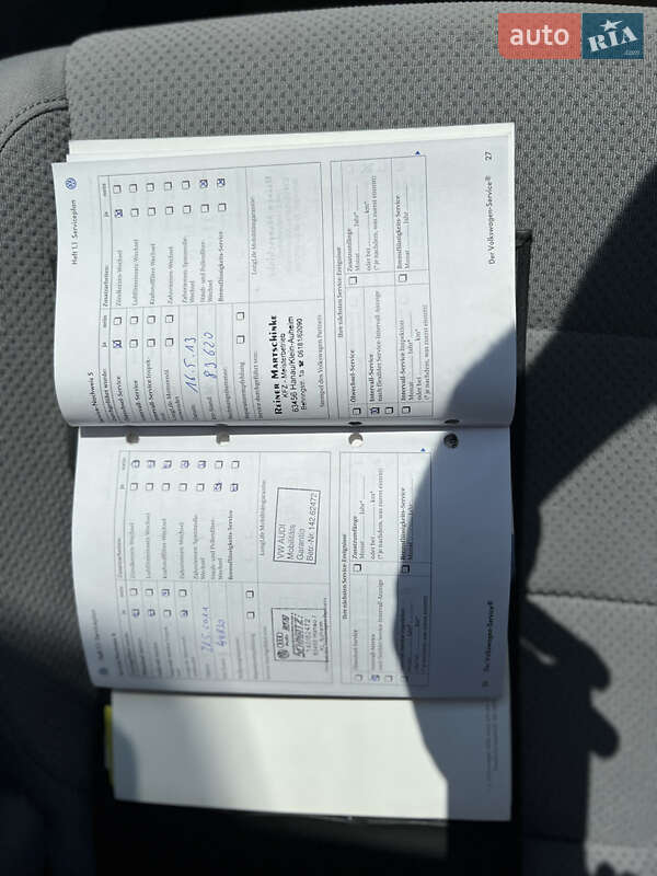 Хетчбек Volkswagen Golf 2004 в Івано-Франківську