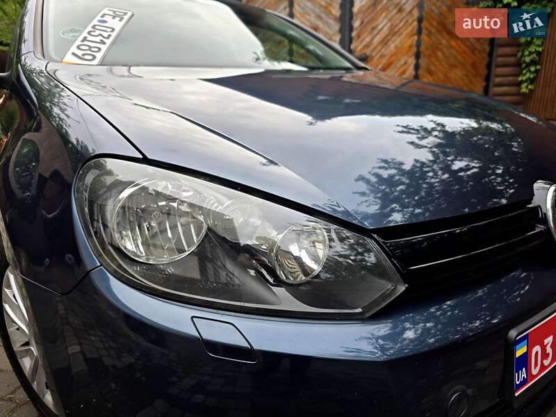 Хетчбек Volkswagen Golf 2009 в Полтаві