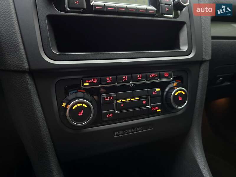 Хетчбек Volkswagen Golf 2009 в Полтаві